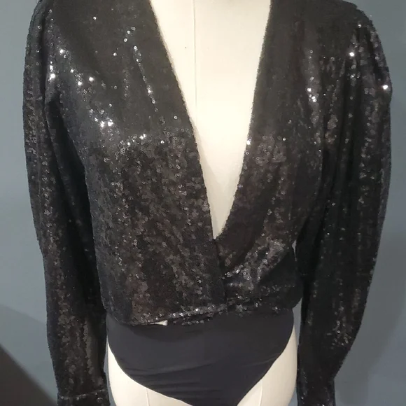 Black Sequin V-Neck Bodysuit Top - Picture 3 of 11